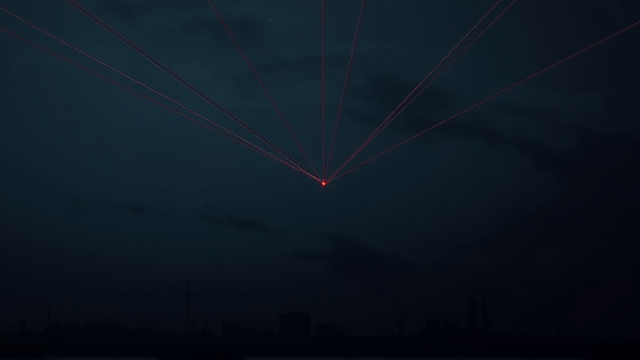 俄罗斯连夜空袭乌克兰，泽连斯基为何提前回国？