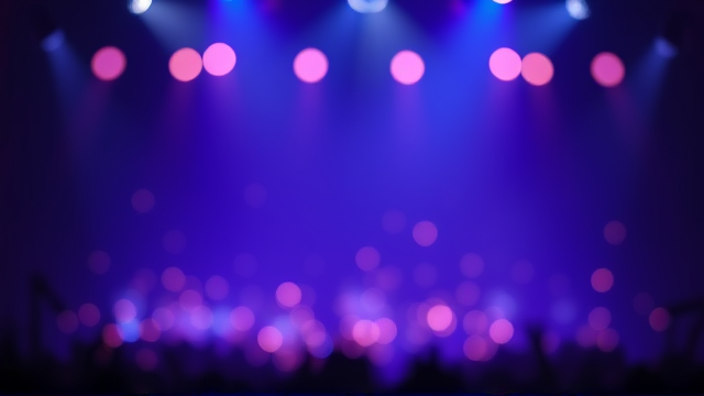 邓紫棋新加坡演唱会首回应好友方大同病逝：唯一教会我『好好活着』的人